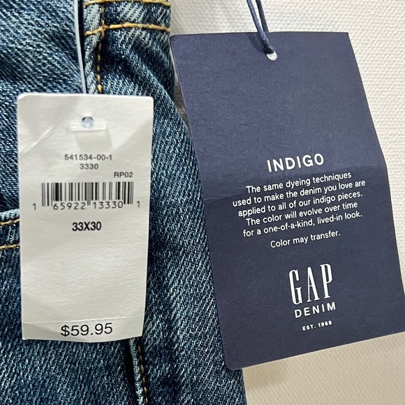 *NWT* Gap Bootcut Jeans - Picture 6 of 9